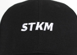 Gorra curvy STKM - 4 colores diferentes - Stockholm Co. - Gorra - accesorios